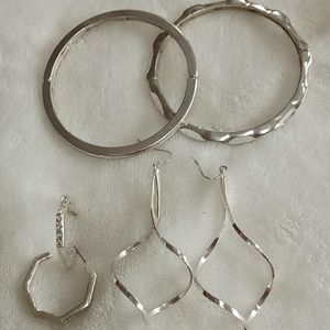 Silver bundle. Two stretchy bracelets, large twisted earrings octangular earring